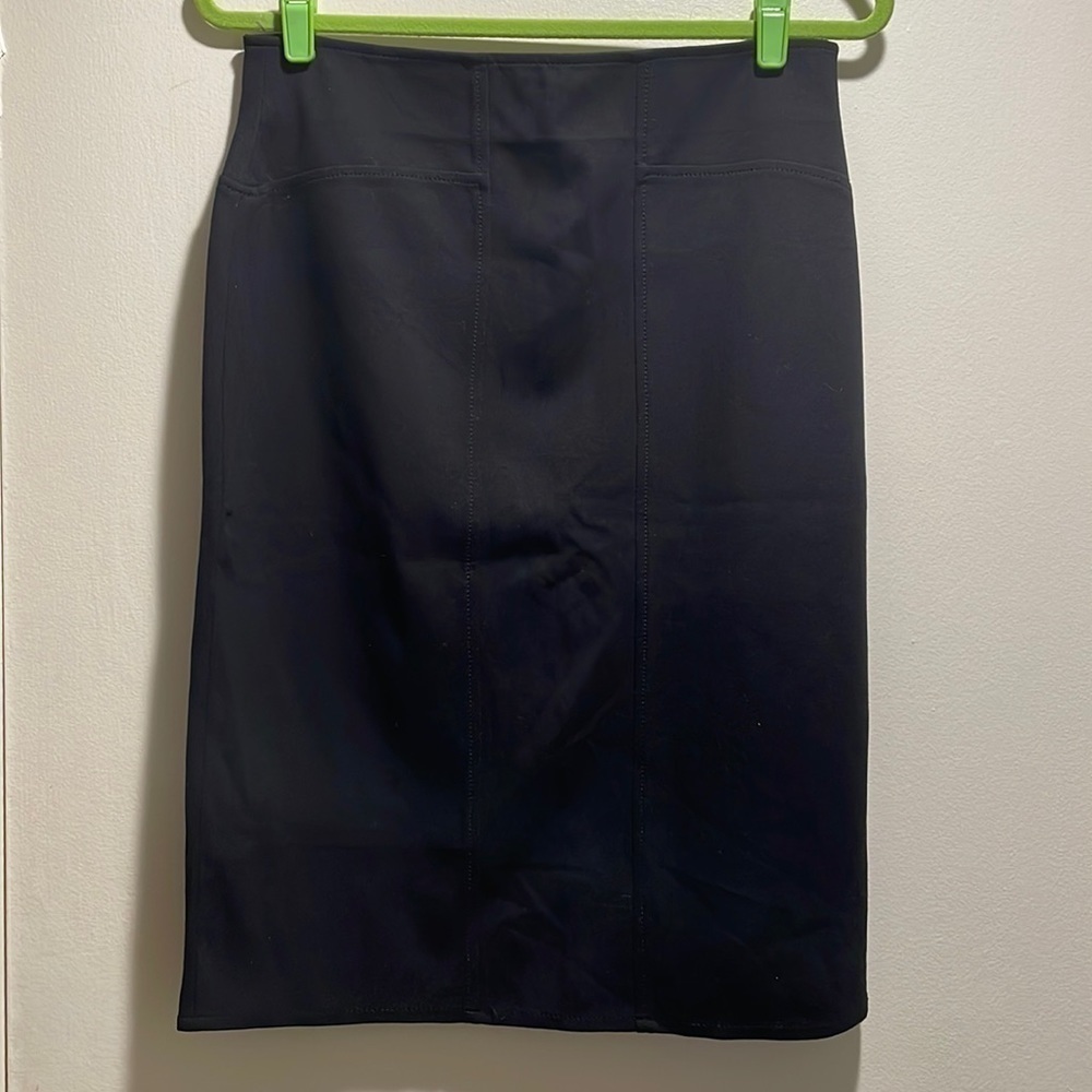Armani Collezioni Jersey Detailed Fitted Skirt